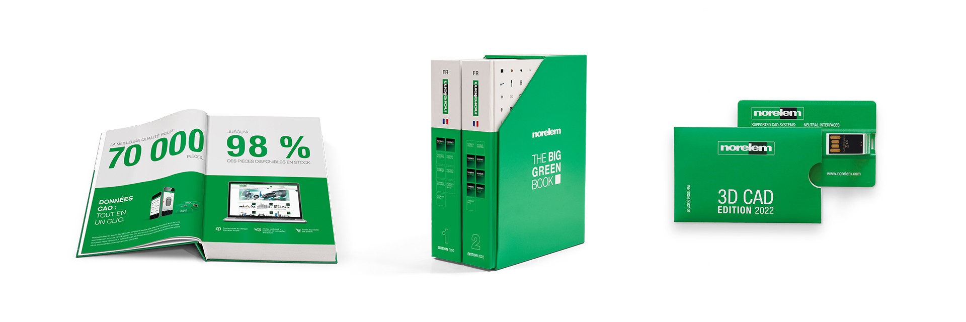 Livres à couverture blanche et verte avec le titre THE BIG GREEN BOOK sur fond blanc