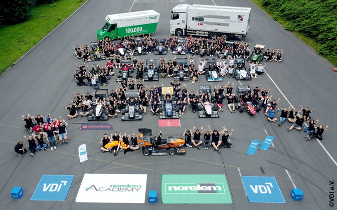 VDI Racing Camp Team Foto